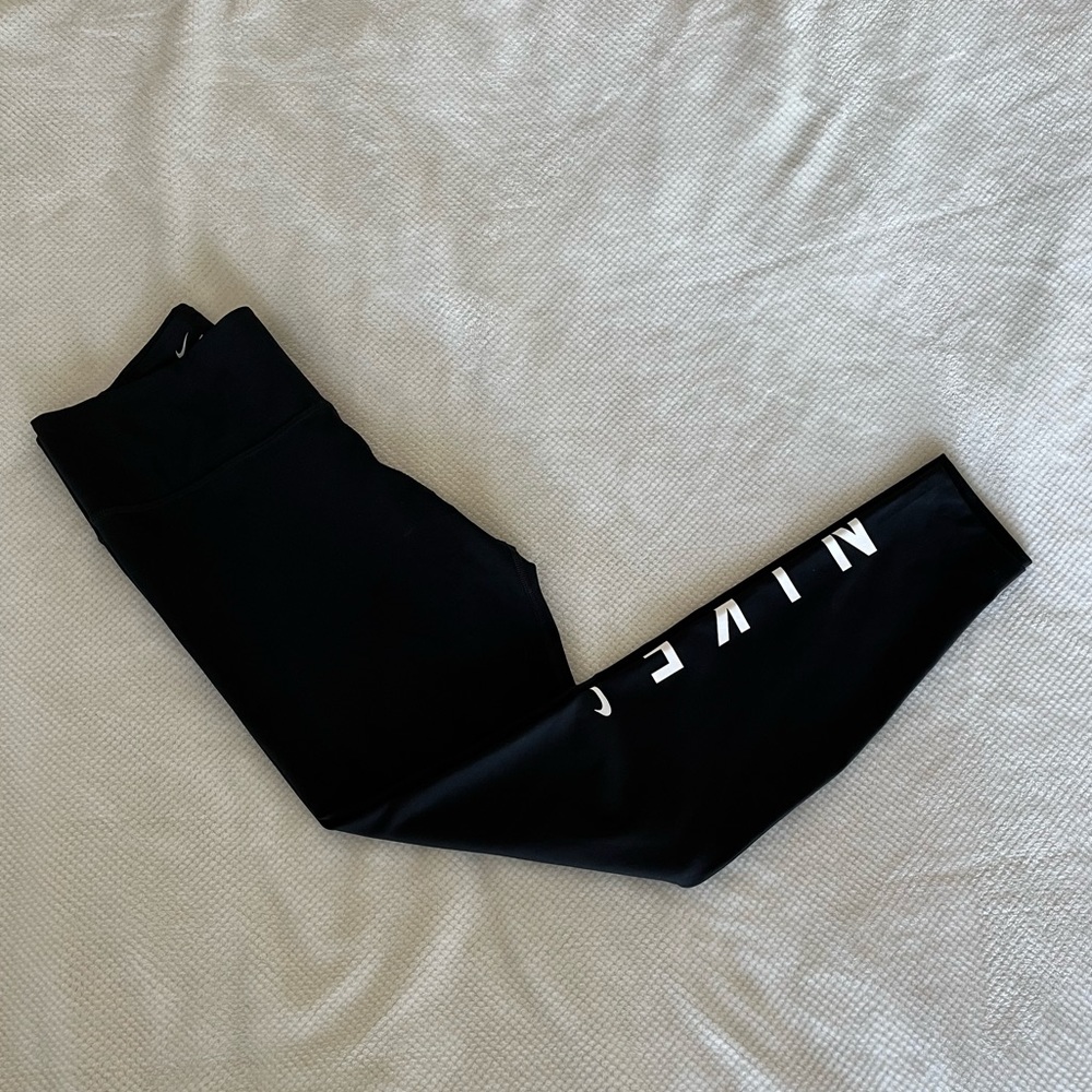 Nike Dri-fit logo leggings